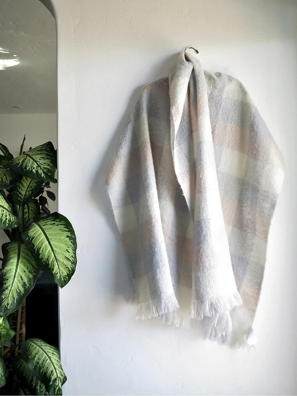 H&M Oversized Thick Plaid Scarf in Cream, Pink, & Blue Like New